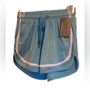 NWT Valinna active shorts Size S/M